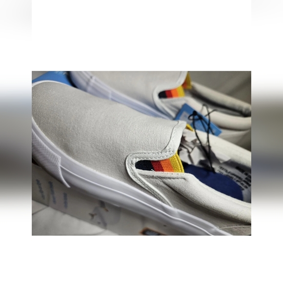 Aldi Gear Slip On Canvas Shoe Flats Sneaker WHITE Size 7 Aldi Logo Womens - Picture 8 of 11